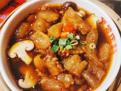 -喜悦小串丹东小黄牛海鲜烧烤大排档(民主广场店)