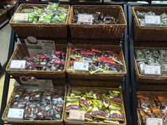 -来伊份1038(新村路三店)