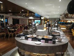 自助取餐区-汕头皇城酒店