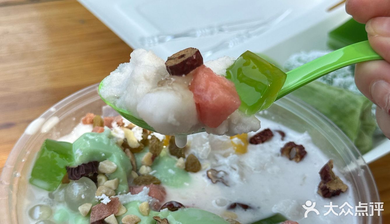 湖南大学生们真会吃啊！跟着吃准没错