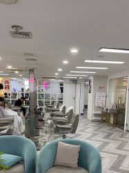 -米娜护肤造型