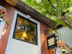 门面-古董花园(思南路42弄小区店)