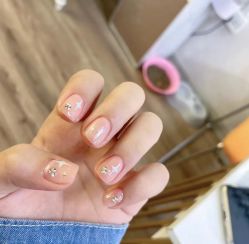 -MONICABOX美甲美睫