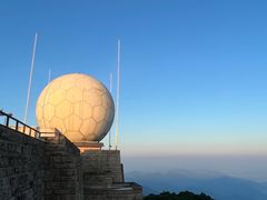 -黄山光明顶山庄