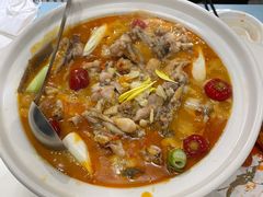 自制泡菜牛蛙锅-付掌柜在成都·热炒砂锅集(金禾店)