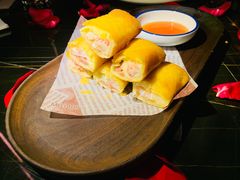 蟹肉龙利鱼春卷-wann lounge 低温慢煮牛排·清吧