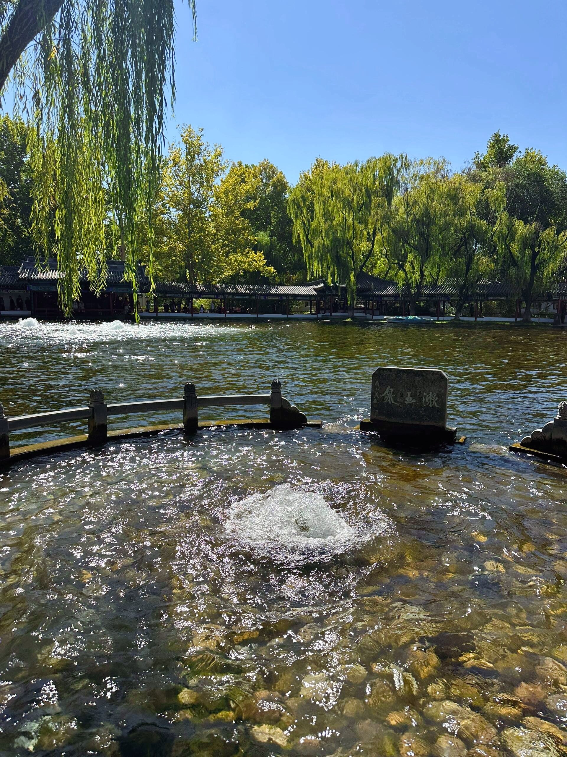 潭柘寺泉水图片