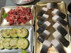 -围炉肉舍丹东海鲜烤肉·烤活鳗(步行街店)