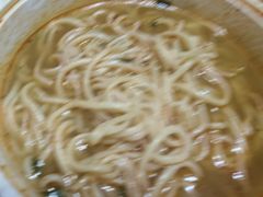 -亮亮面馆(经六路店)