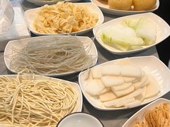 -光头药膳鸡(莱茵小镇店)