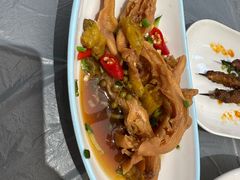 -肥肥虾庄·金牌油焖大虾(东湖欢乐谷店)