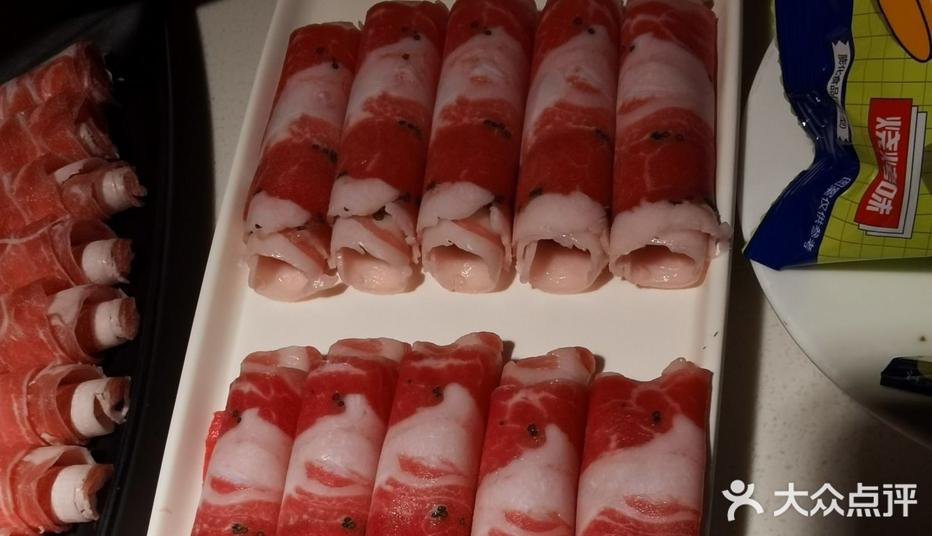 好久没有光顾海底捞了，这次和朋友小聚选择了离家比较近