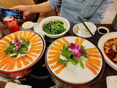 -醉美东江·三文鱼·烧鸡公