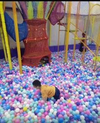 -蹦贝运动中心·蹦床·攀岩·闯关(龙岗店)