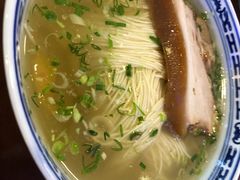 白汤红焖肉-同得兴 Since·1995 传统苏式面馆(十全街店)