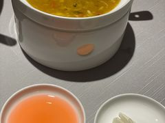 蟹粉金钩翅-屋里厢上海菜馆