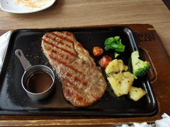 -必胜客(新中纬店)