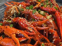 -肥肥虾庄·金牌油焖大虾(东湖欢乐谷店)