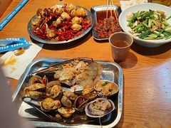 -喝丢一只鞋海鲜烧烤(市场店)