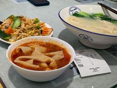 裤带面蘸汁-大嘻咹biangbiang面(历史博物馆店)