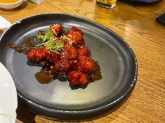 红酒泡沫牛仔粒-荟廷·晶萃(陆家嘴尚悦湾店)