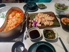 -椰子湾·海南火锅·糟粕醋·椰子鸡(正大广场店)