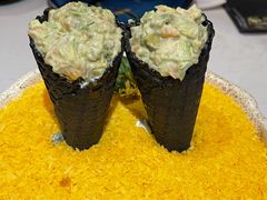 三文鱼牛油果手卷-荟廷·晶萃(陆家嘴尚悦湾店)