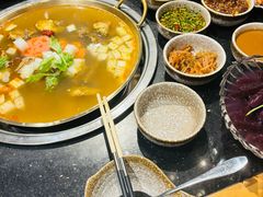 -顶顶汤火牛排火锅·经典铜锅涮肉