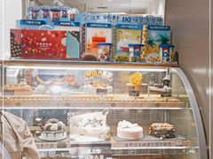 面包甜点陈列柜-DQ·蛋糕·冰淇淋(龙湖狮山天街店)