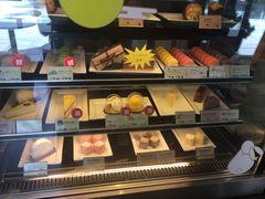 面包甜点陈列柜-麦当劳(新洲南路店)