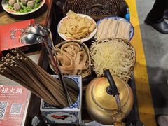 -萍姐火锅·公路夜市(打浦桥日月光店)