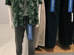 -优衣库(上海金桥国际商业广场店)