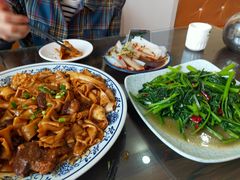-壹阁胡羊焖饼(特色小吃街店)