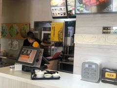 -老娘舅餐厅(黄龙体育中心店)