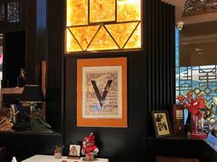 -Mogul Eatery·大亨餐酒馆