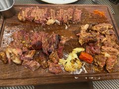 -悦享绿山墙西餐厅