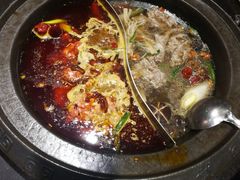 -唇辣号重庆老火锅(燕郊鑫乐汇店)