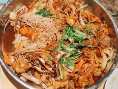 -黄记煌三汁焖锅(金凤万达广场店)