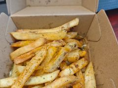 -Mark&Mars Restaurant