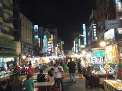 -六合夜市
