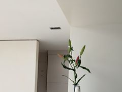 -卡罗酒店(东门晒布地铁站店)