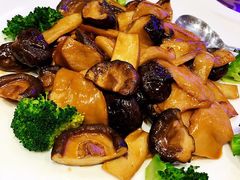 烧汁焖三菇-新兴家喻酒家·羊城名宴(昌岗店)