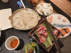 -得意咚瓜·顺德鱼生·冬瓜火锅(深圳首店)