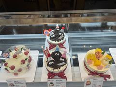 -花花卷卷·鲜食蛋糕(静安久光百货店)