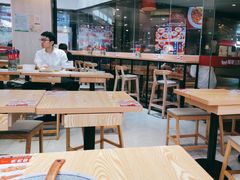 -魔都三兄弟酸辣粉·蘸卤炸串(虹桥万科店)
