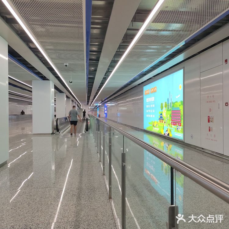 地铁18号线第二天各个换乘站体验实录