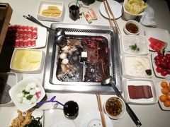 -海底捞火锅鲜切牛肉主题店(长寿路店)