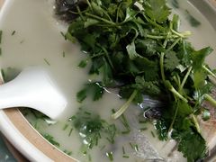 -横山鱼头馆(张横路店)