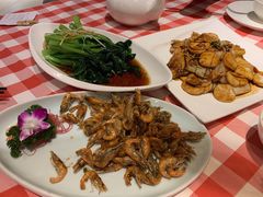 上海油爆虾-老上海弄堂菜馆(恒基名人购物中心店)