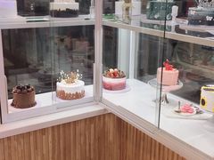 -焙丽拾光(麦凯乐直营店)